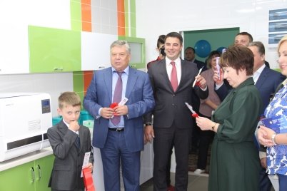 28 мая в лицее г. Щекино открыт второй стоматологический кабинет в рамках акции «Улыбка детства»